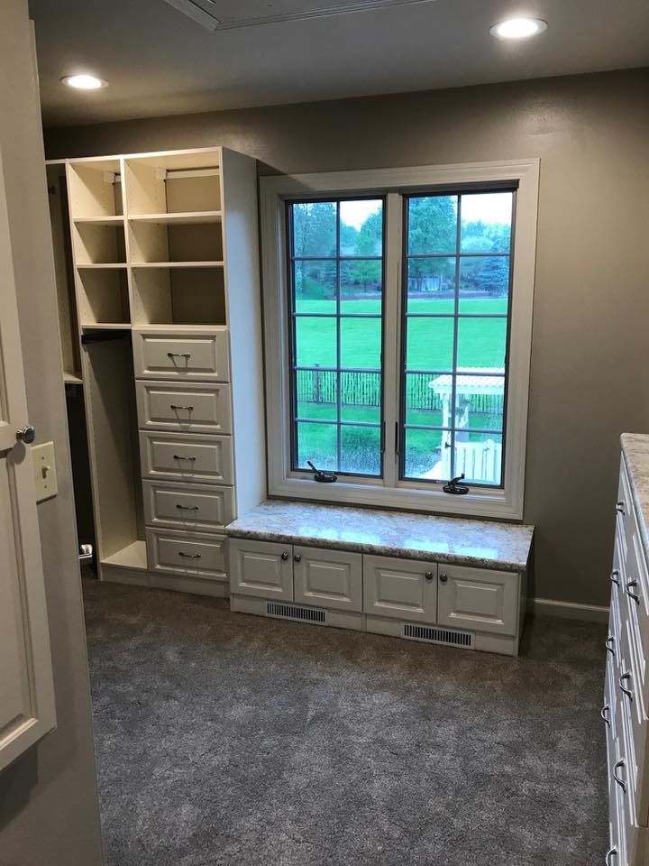 White Walk In Closet - Longwood